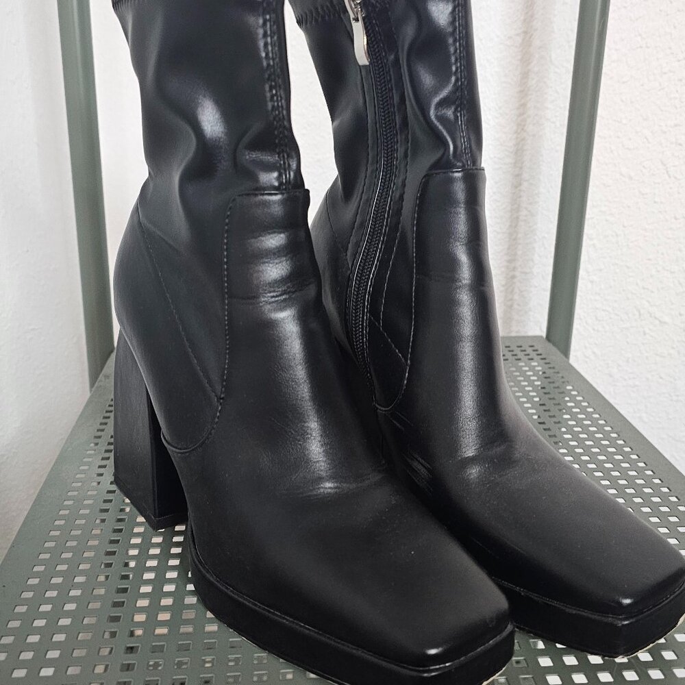 Princess Polly Black Platform Boots Size 5 - almost new
